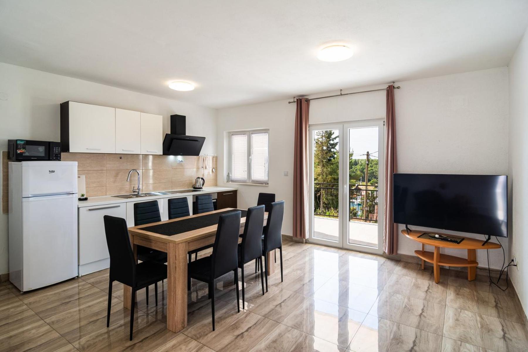 Sea-Views Brazza Apartments With Private Pool Милна Екстериор снимка